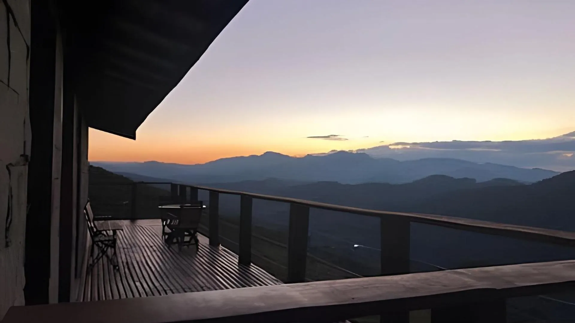 Chalet Casa De Pedra, Charme E Conforto Campos do Jordao
